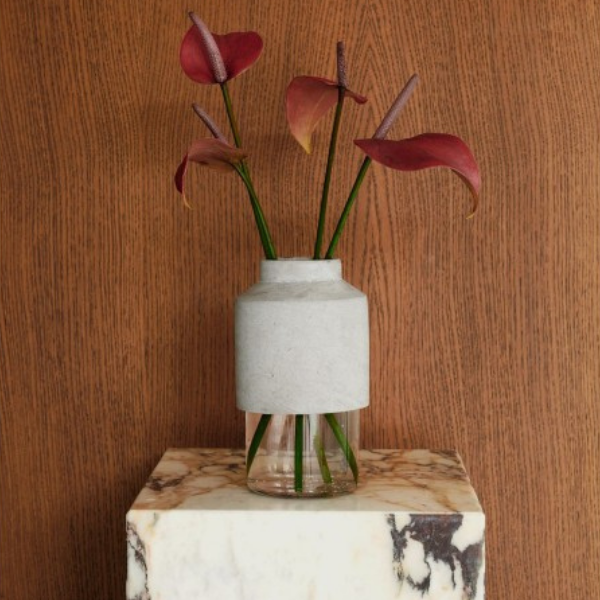 Calacatta Viola Stand Table