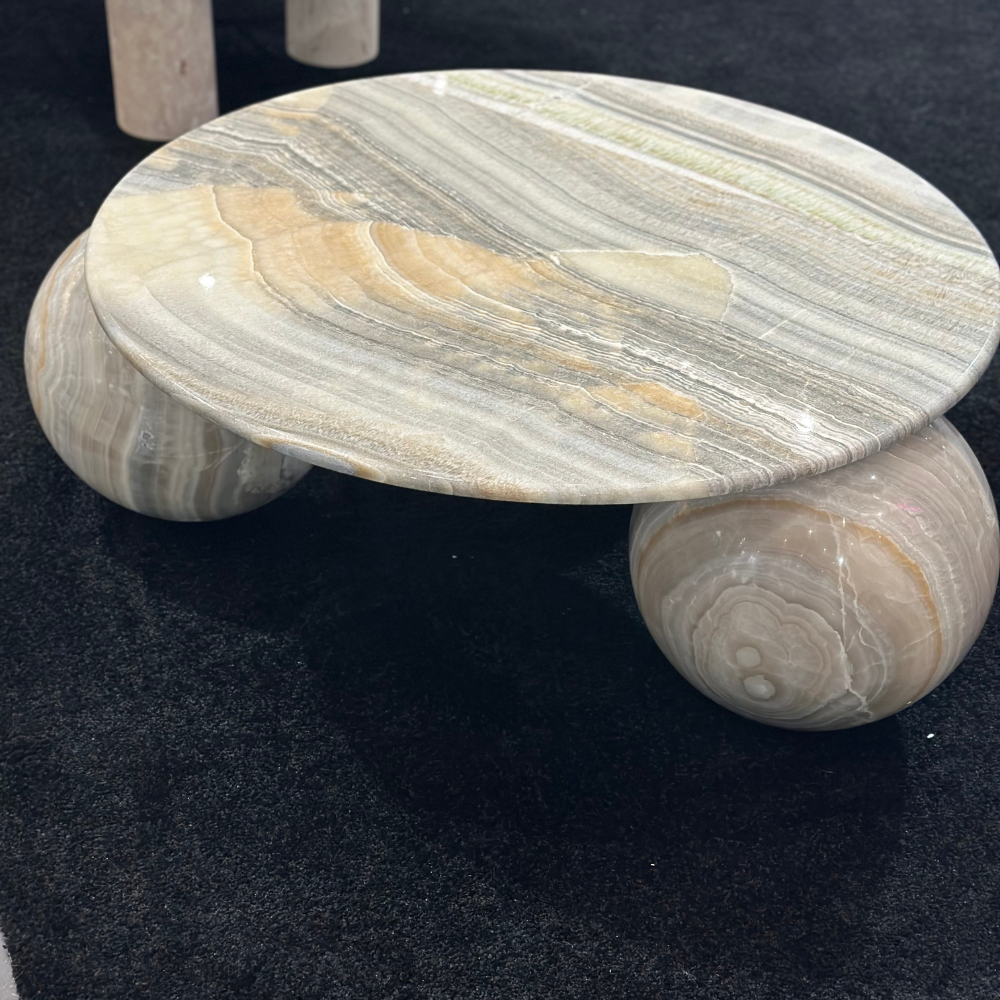 Viola 3 Sphere Legs Coffee Table